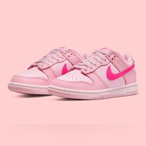 Nike dunks low